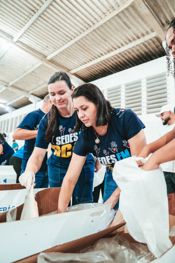 Prefeitura de Sapé distribui 10 toneladas de peixe durante a Semana Santa