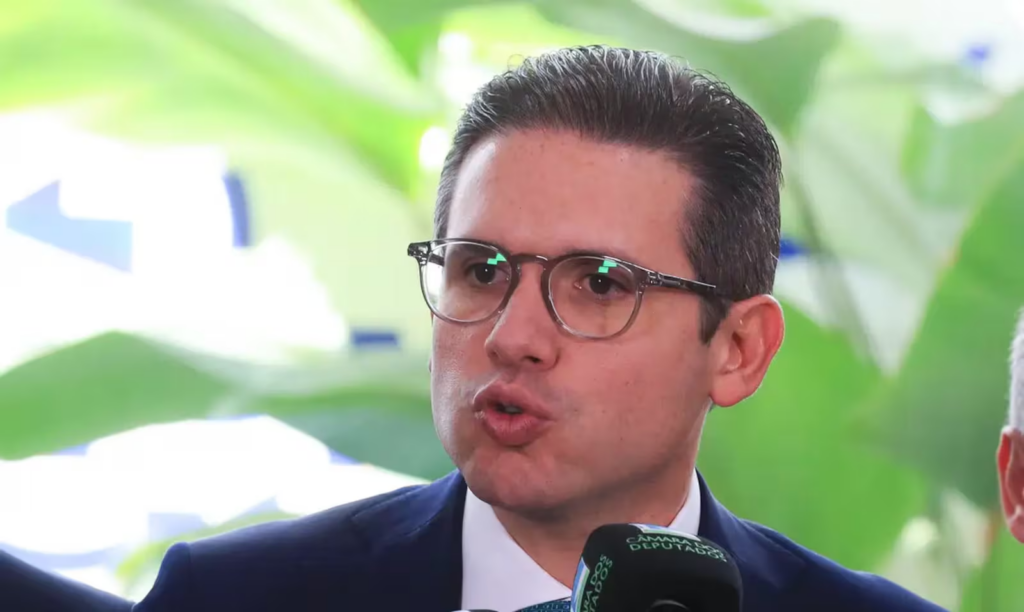 Motta diz que não fará discussão ‘atropelada’ sobre escala 6×1