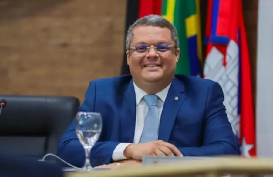 Edvaldo Neto promete baixar IPTU e proibir contratações ligadas ao crime organizado, em Cabedelo