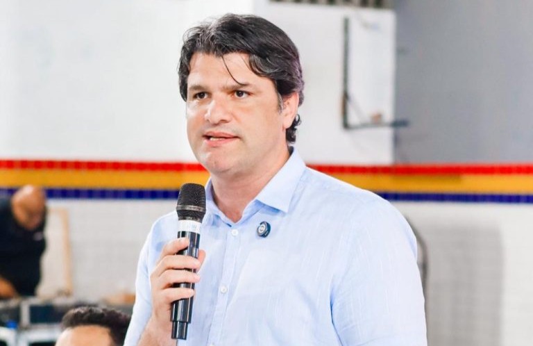 Leo Bezerra é empossado como prefeito de João Pessoa nesta segunda (6)