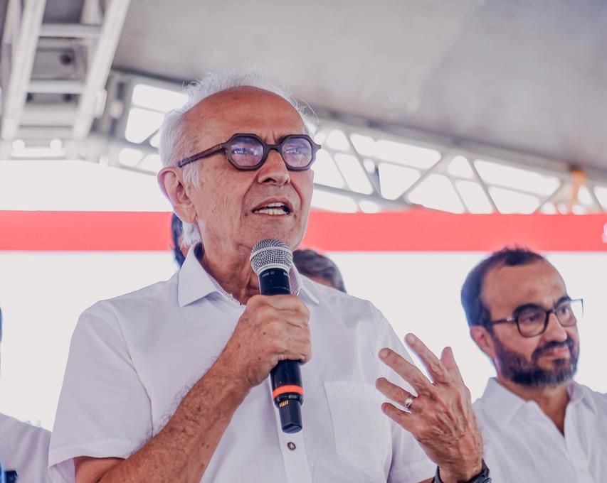 Cícero faz mistério sobre renúncia, mas espera orientação divina: “Está entregue a Deus”