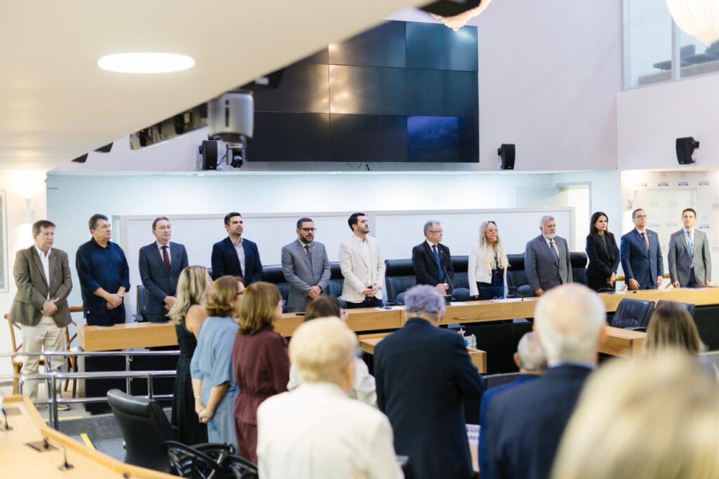 ALPB concede medalha Epitácio Pessoa ao presidente da Cagepa, Marcus Vinícius