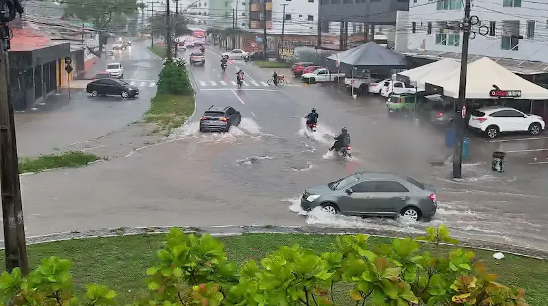Inmet emite alertas de chuvas intensas para cidades da Paraíba até segunda-feira (13)