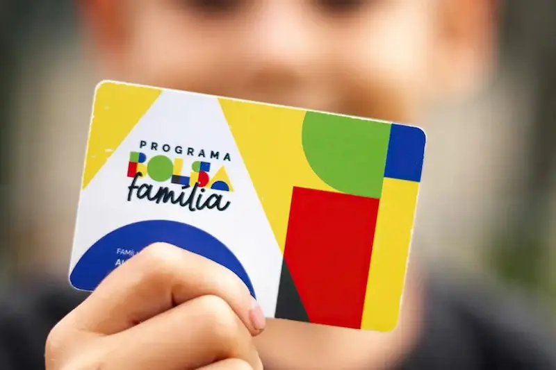 Bolsa Família de abril começa a ser pago a 18,5 milhões nesta quinta (16)