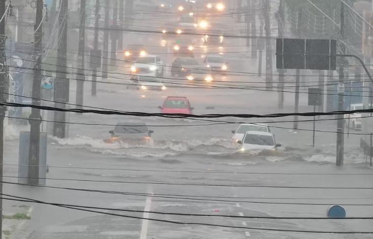 Inmet emite dois alertas de chuvas intensas para toda a Paraíba, nesta terça-feira (14)