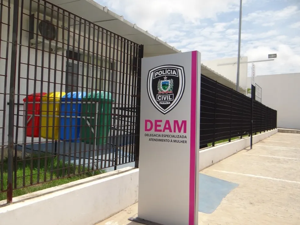 Mulher tem casa invadida e é estuprada por assaltante, em João Pessoa