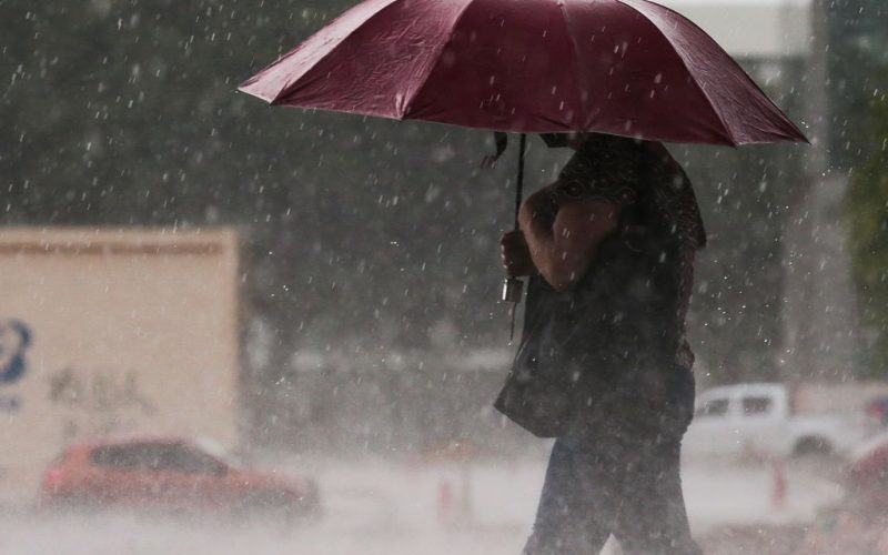 João Pessoa e mais de 130 cidades da Paraíba estão sob alertas chuvas neste domingo (5)