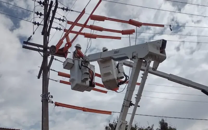 MPPB abre ação contra Energisa por fiação irregular em João Pessoa