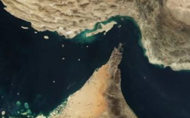China culpa EUA e Israel por crise no Estreito de Hormuz após fala de Trump