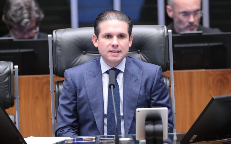 Motta pretende pautar projeto que regula uso de IA para 16 de junho