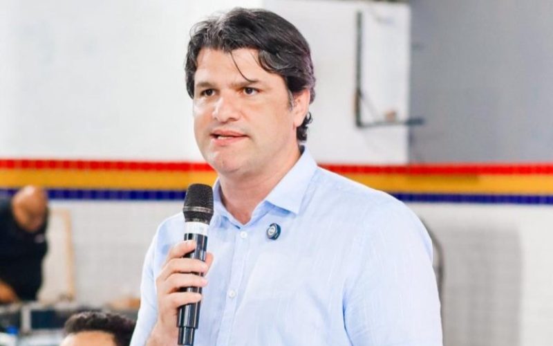 Leo Bezerra é empossado como prefeito de João Pessoa nesta segunda (6)