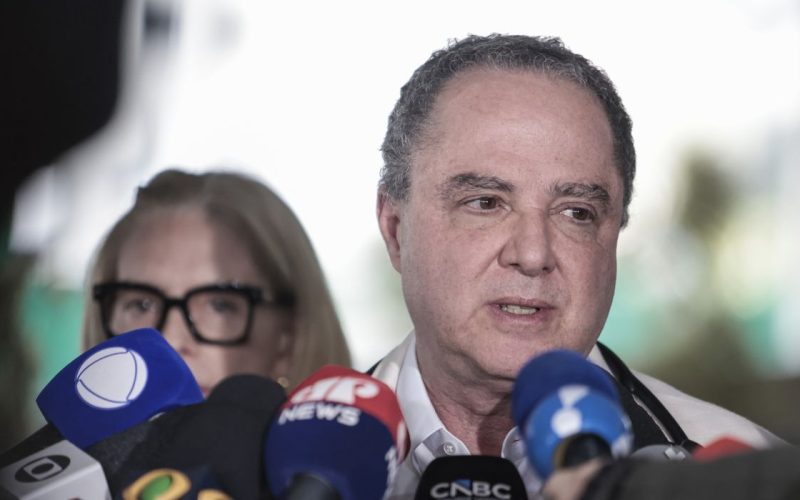 Médico diz que Lula retirou lesão e deve repousar nos próximos dias