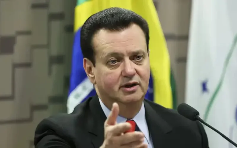 PSD discute lançar Kassab como vice de Caiado para frear aliança com Zema