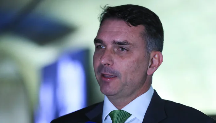 ‘Falta de governabilidade de Lula’, diz Flávio Bolsonaro sobre rejeição de Messias