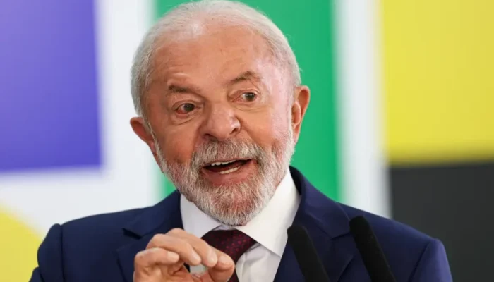 ‘Nenhum presidente, por maior que seja, tem direito de impor regra aos outros países’, diz Lula
