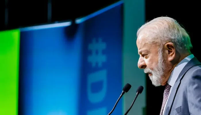 Lula fala em reciprocidade após EUA expulsarem delegado por ligação com prisão de Ramagem