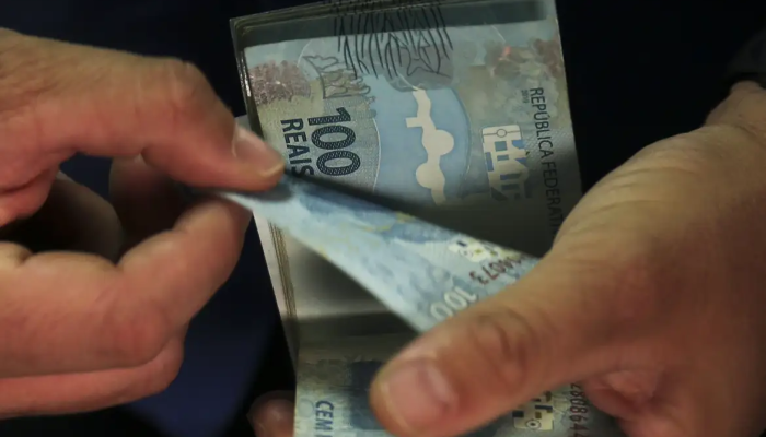 Aposentados e pensionistas do INSS podem consultar antecipação do 13º
