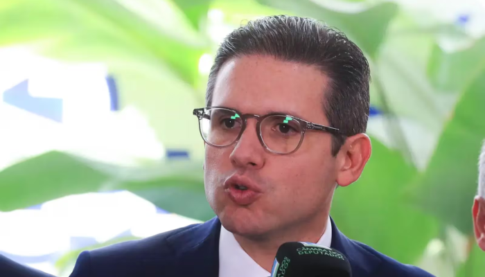 Motta diz que não fará discussão ‘atropelada’ sobre escala 6×1