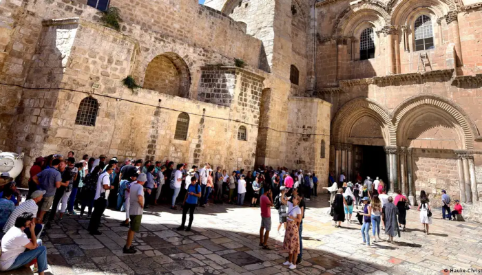 Polícia israelense impede cardeal de Jerusalém de celebrar missa na igreja do Santo Sepulcro