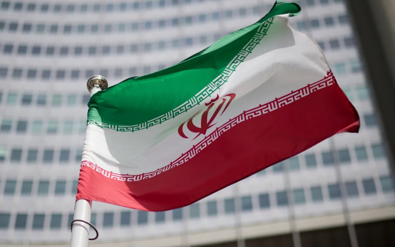 Diplomatas estrangeiros e governo iraniano estão em estado de alerta máximo para retomada dos ataques dos EUA