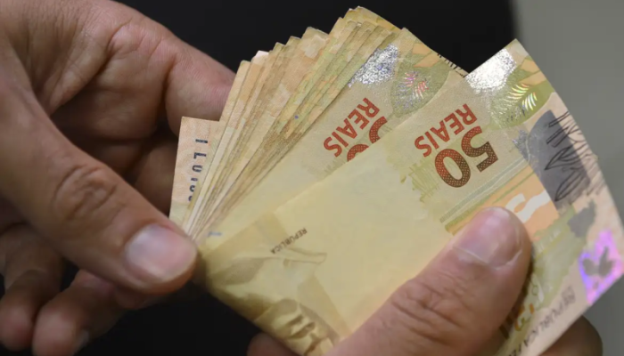 Desenrola 2.0: brasileiros podem procurar bancos a partir desta terça; confira regras