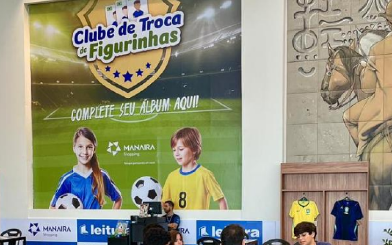 Em clima de Copa, Manaira e Mangabeira Shopping movimentam público com Clube de Troca de Figurinhas