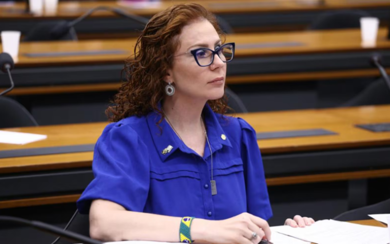 Zambelli: Justiça italiana nega extradição; ex-deputada pode ser solta