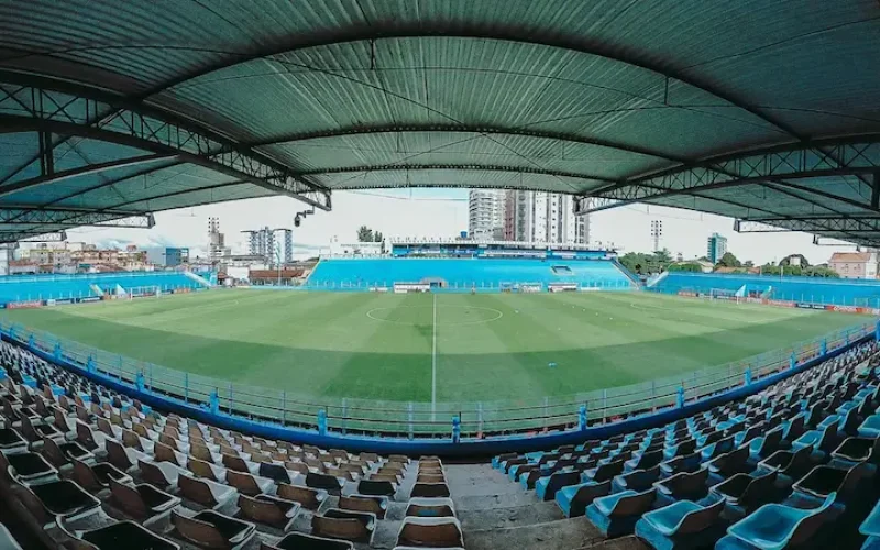 Serra Branca vira sobre o Lagarto, embala e assume liderança do Grupo A9 da Série D
