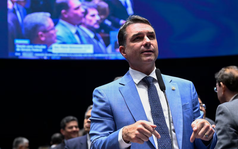 ‘O que vai pesar é o tratamento dele em relação ao 8/1’, diz Flávio Bolsonaro sobre Messias no STF