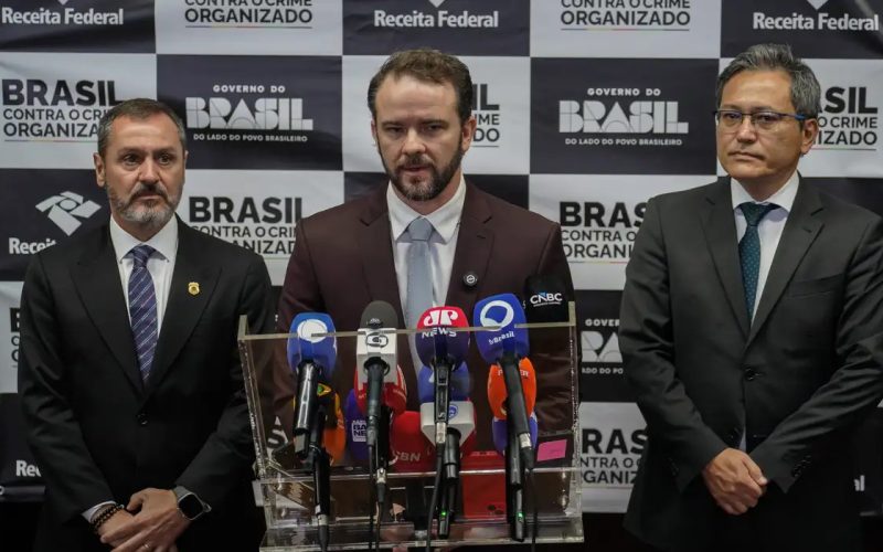 Brasil e EUA anunciam acordo de combate ao tráfico de armas e drogas