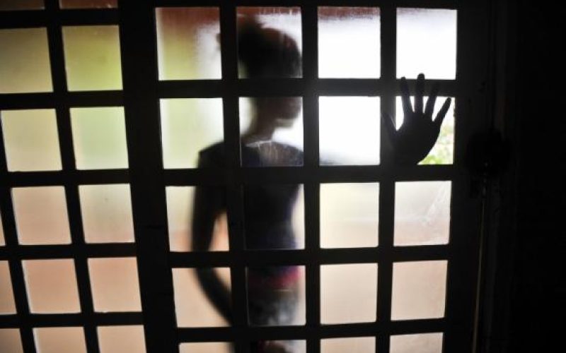 Em 2025, 70% das agressões contra mulheres ocorreram dentro de casa