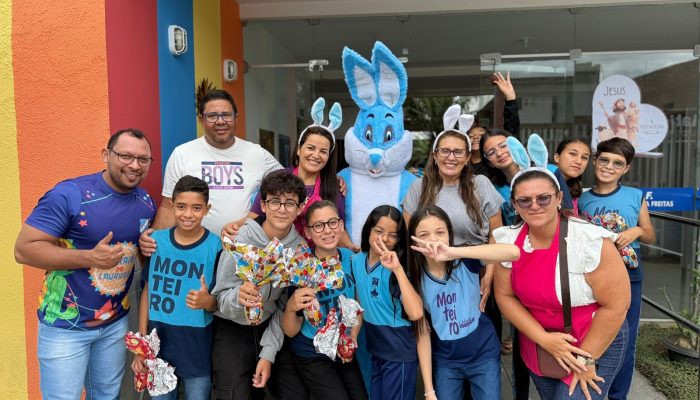 Ana Paula, Cajó Menezes e equipe da Secretaria de Desenvolvimento Social levam ovos de Páscoa para Escolas Municipais