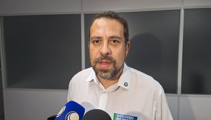 Guilherme Boulos comemora avanço do fim da escala 6 x 1: ‘Aumenta a produtividade’