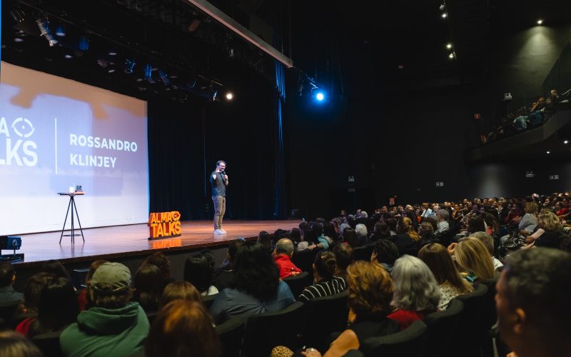 Rossandro Klinjey chega em João Pessoa com a palestra “As 5 Faces do Perdão” e propõe reflexão sobre saúde emocional e relações humanas