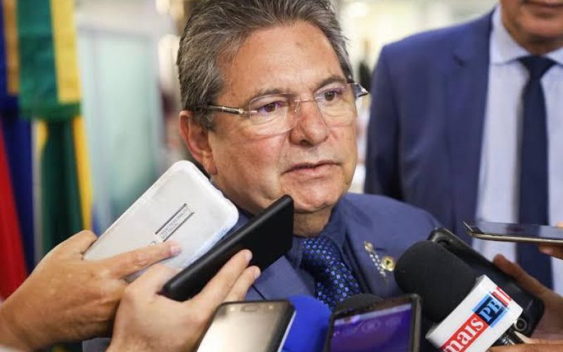 Adriano Galdino revela bastidores sobre desistência de disputa ao governo e acordo na Granja Santana