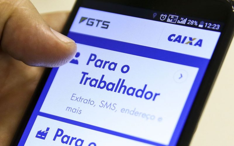 Governo permitirá uso do FGTS para renegociação de dívidas