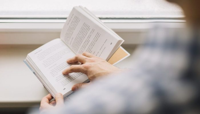 Lançamento: Livro questiona uso do segredo de justiça em casos de tráfico de pessoas