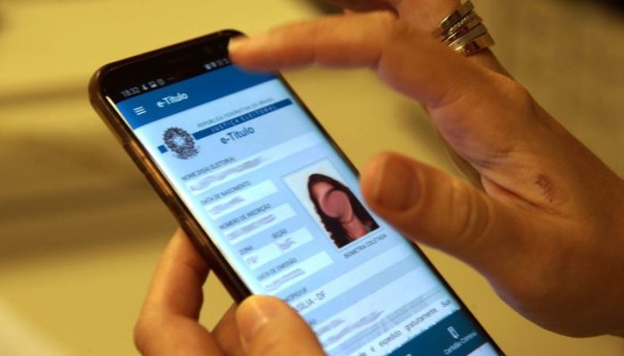 Eleitor tem um mês para regularizar pendências e ficar apto a votar