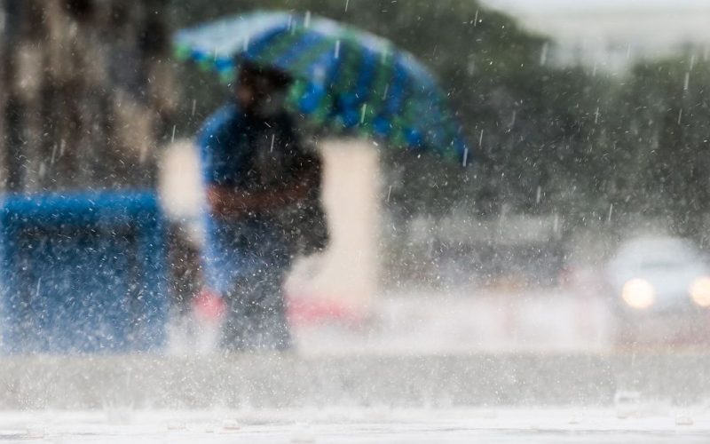 Inmet emite alerta de chuvas para quase 200 cidades da Paraíba, nesta terça (17)