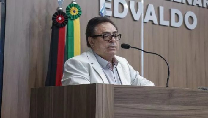 Hugo Motta revela nas redes sociais nome do reitor provisório do IFPB do Sertão Paraibano
