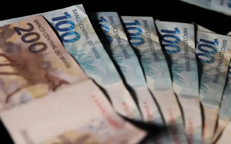 Brasileiros têm R$ 10,5 bilhões esquecidos em bancos; saiba como consultar
