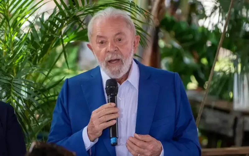 “É um caso de polícia”, diz Lula sobre relação entre Flávio e Vorcaro